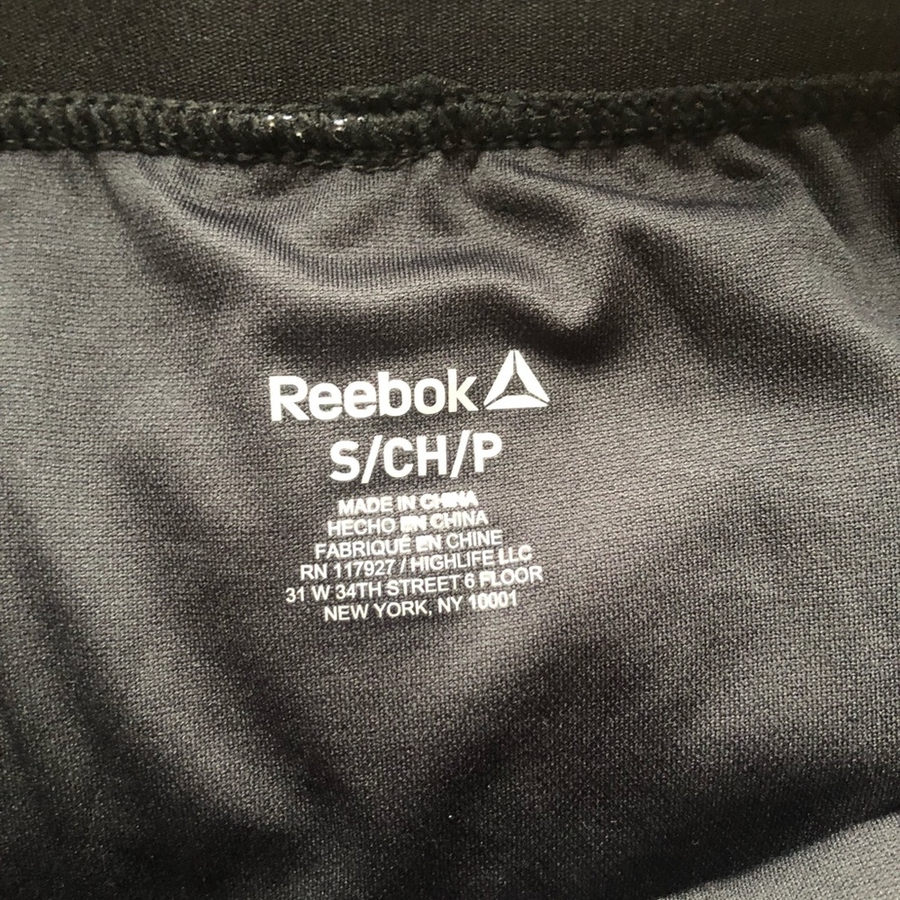 White & grey Reebok workout set - Picture 6 of 6